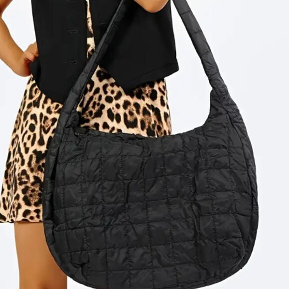 Fashionable Large Capacity Puffer Embroidered Shoulder Bag  - Black - Picture 4 of 15